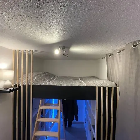 De 25 M² A * بلونفيل سور مير