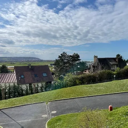 De 25 M² A * بلونفيل سور مير