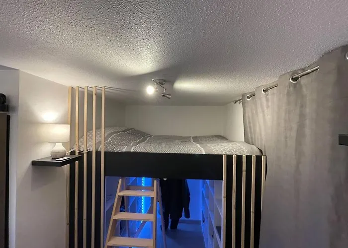 De 25 M² A * بلونفيل سور مير